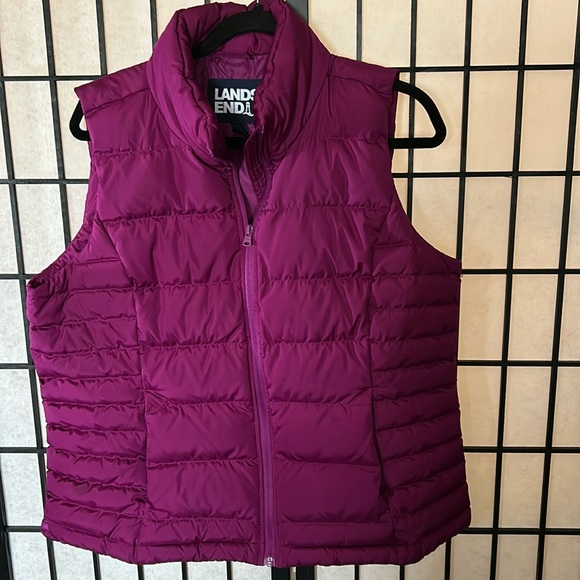 Lands' End Jackets & Blazers - LANDS’ END down vest. Wom L. Pink/maroon